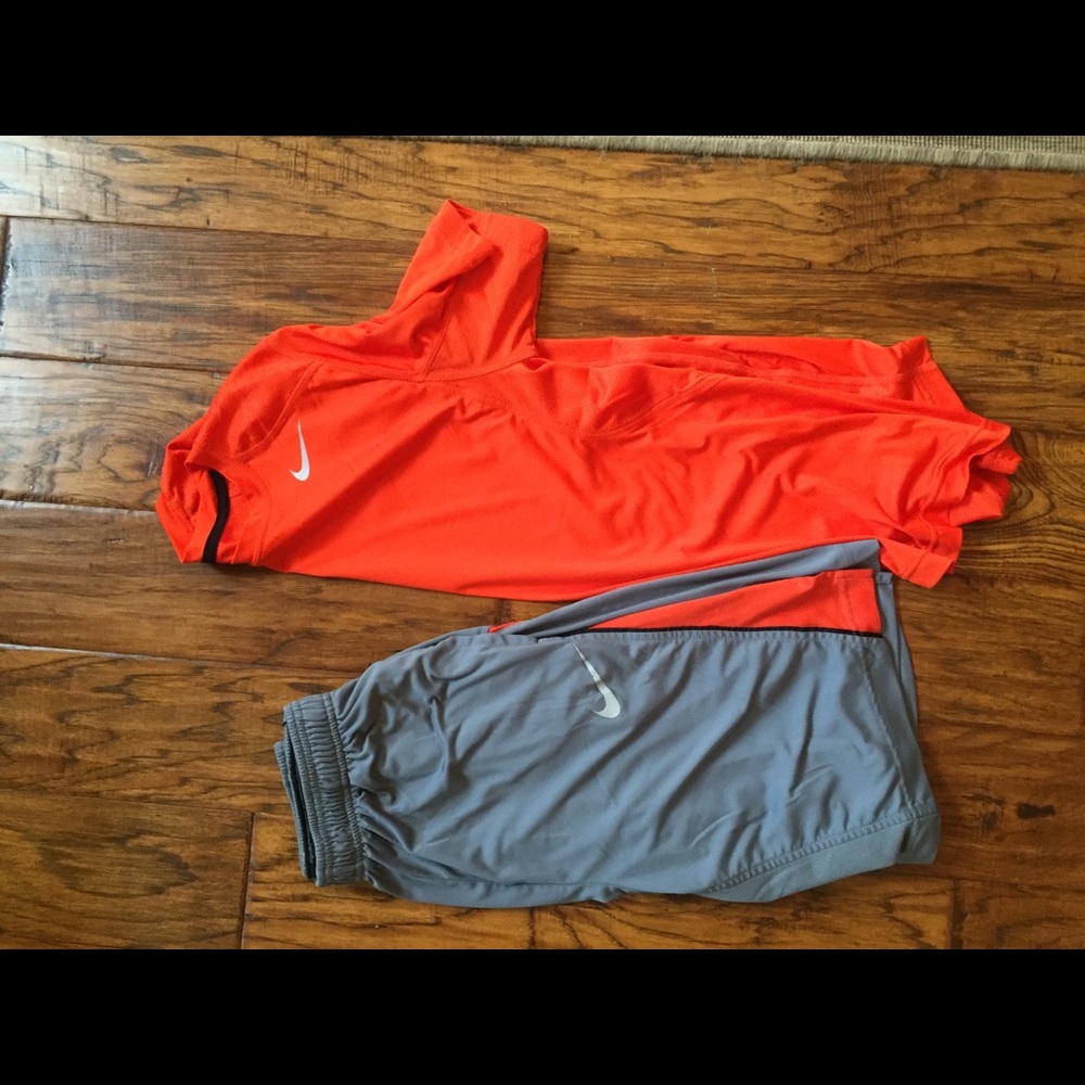 Men’s orange and grey Nike set size small